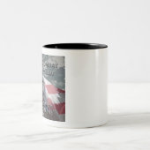 1. Rüstungsdiv Irak-Kampfveteran Zweifarbige Tasse (Mittel)