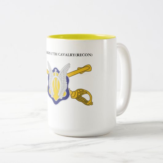 1. SQUADRON 17. CAVALRY(RECON) ZWEIFARBIGE TASSE (VorderseiteRechts)