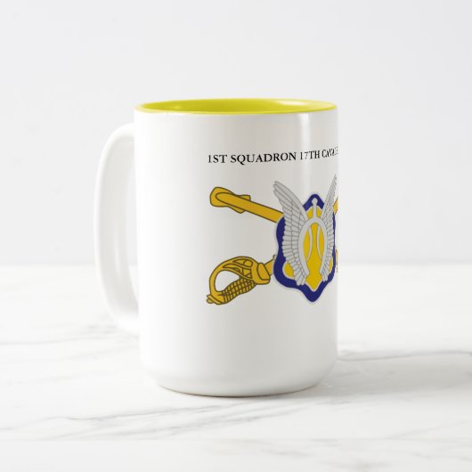 1. SQUADRON 17. CAVALRY(RECON) ZWEIFARBIGE TASSE (Vorderseite Links)
