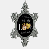 1. Weihnachten als Frau Newlyweds Holiday Schneeflocken Zinn-Ornament (Links)