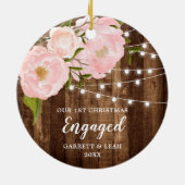 1. Weihnachten Verlobte Personalisierte Rustikale Keramik Ornament (Hinten)