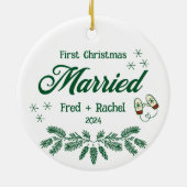 1. Weihnachts Verheiratete Custom Newlyweds Keepak Keramik Ornament (Hinten)