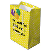 1st Birthday Wildlife Animal Babies Mittlere Geschenktüte (Rückseite Schrägansicht)