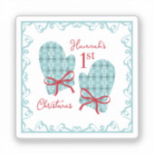 1st Christmas Mittens Red Bow Holiday Aufkleber (Vorderseite)