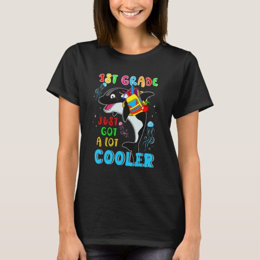1st Grade Just Got A Lot Cooler Cute Orca Wearing T-Shirt (Vorderseite)