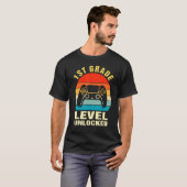 1st Grade Level Unlocked Gamer First Day Of School T-Shirt (Vorne ganz)