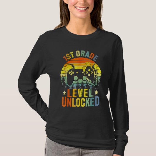 1st Grade Level Unlocked Video Game Back To School T-Shirt (Vorderseite)