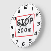 200 m lange Haltestelle für die Verkehrswarnung Große Wanduhr (Winkel)