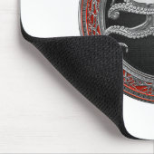 [200] Sacred Silver Octopus in Defensive Posture Mousepad (Ecke)