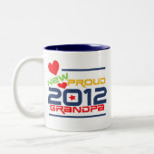 2012 Proud Grandpa T-shirts and Gifts Zweifarbige Tasse (Links)