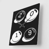 2019 Schwarz-Weiß-Typografie Jahr oder Text hinzuf Quadratische Wanduhr (Winkel)