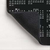 2022 Calendar Company Logo und Text auf schwarz Mousepad (Ecke)