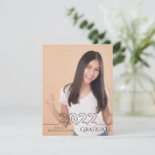2022 Graduate Trendy Full Foto Moderner Abschluss Ankündigung (Stehend Vorderseite)