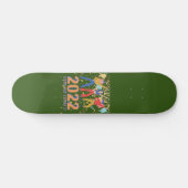 2022 HIER WIR KOMMEN lustige Silvester Party Gesch Skateboard (Horizontal)