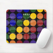 2022 Kalender LGBTQ Rainbow Polka Dots on Black Mousepad (Mit Mouse)