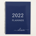 2022 Navy Blue White Girly Script Monogram Name Planer<br><div class="desc">2022 White and Navy Blue Monogram Fügen Sie Ihren eigenen Skriptnamen 2022 Kalender Hochzeitsplaner. Das macht den perfekten 16 Geburtstag,  Hochzeit,  Brautparty,  Jubiläum,  Babydusche oder Junggeselinnen-Abschied Geschenk für jemanden,  der Lieben glamourösen Luxus und schicke Stile.</div>