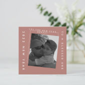 2022 New Years Earthy Tone Foto Card Karte (Stehend Vorderseite)