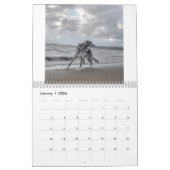 2022 Silken Windhunden (mehrere Hunde und in Aktio Kalender (Jan 2026)