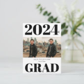 2022Schwarz-weiß Modern Simple Script 2 Foto Grad Einladungspostkarte (Stehend Vorderseite)