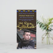 2023 Abschluss Imitate Gold Typografie Moderne Ankündigung (Stehend Vorderseite)