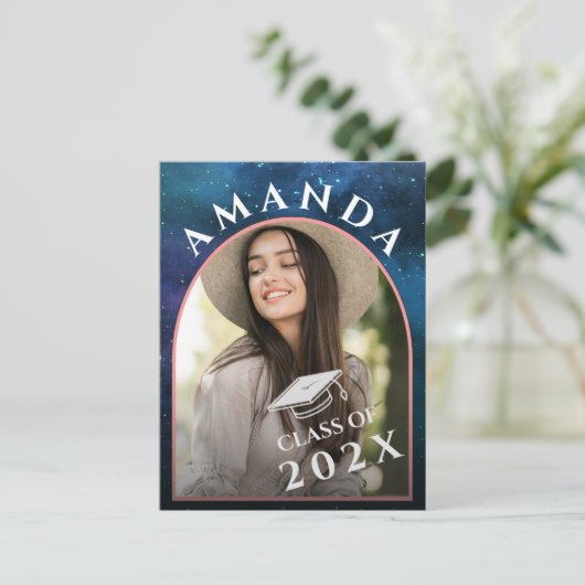 2023 Grad Foto Graduate Ankündigung Postkarte (Stehend Vorderseite)