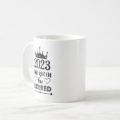 2023 hat die Königin sich wieder sonnen lassen Kaffeetasse (Vorderseite Links)