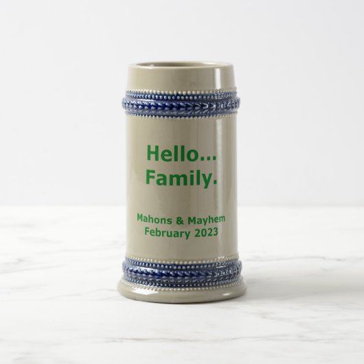2023 Hello Family - Anpassbares Schiff Bierglas (Mittel)