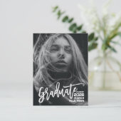 2023 Modernes Script Minimalistisch Foto Abschluss Ankündigungspostkarte (Stehend Vorderseite)