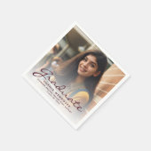 2024 Burgund Script Foto Graduation Party Serviette (Ecke)