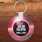 2024 Gesamtsolarausstoß 8. April Schlüsselanhänger (Vorderseite)