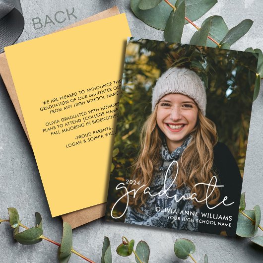 2024 Minimalistisch Overlay High School Graduate F Ankündigung