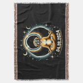 2024 Solar Eclipse Dog Decke (Vorderseite Vertikal)