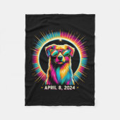2024 Solar Eclipse Dog Wearing Solar Eclipse Glass Fleecedecke (Vorderseite)