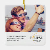 2024 Solar Eclipse Foto Paare Geschenke insgesamt Keramikornament (Vorderseite)