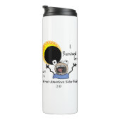 2024 Solar Eclipse Survival Edition Thermosbecher (Nach rechts gedreht)