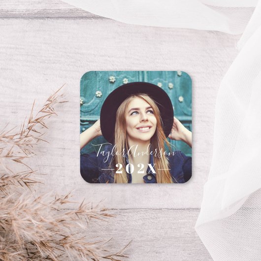 2025 Abschluss Minimalistisches Weißes Foto Quadratischer Aufkleber