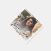 2025 Black Script Foto Graduation Party Serviette (Ecke)