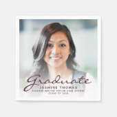 2025 Burgund Script Foto Graduation Party Serviette (Vorderseite)