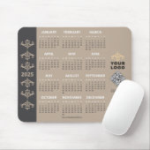 2025 Calendar Business Logo QR Code Latte Baroque Mousepad (Mit Mouse)