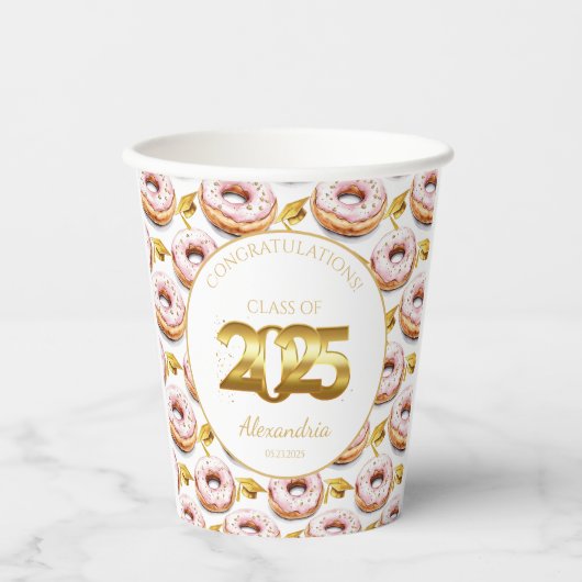 2025 Donuts and Degrees Abschluss Paper Cup Pappbecher (Vorderseite)