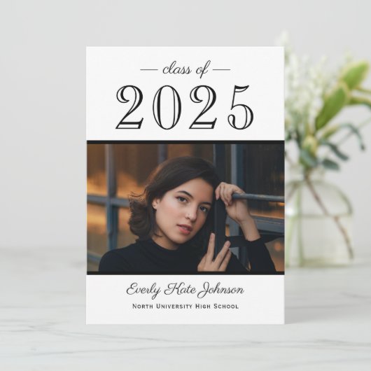 2025 Elegante Party für Schwarz-weißes Foto Einladung (Stehend Vorderseite)