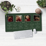 2025 Forest Green Modern Foto Collage Schreibtischunterlage<br><div class="desc">2025 Kalender Minimalistisch Classic Forest Green Desk Mat Maus Pad mit Ihrem Namen und 4 Ihrer Lieblings-Fotos! 🌟 Dies ist für 2025 🌟 Diese Version ist in chic Forest Green, aber die Farben können leicht angepasst werden! Bitte kontaktieren Sie uns unter cedarandstring@gmail.com , wenn Sie Hilfe beim Design oder den...</div>