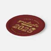 2025 Gold Bold Sketch Typografy Graduation Party Pappteller (Schrägansicht)