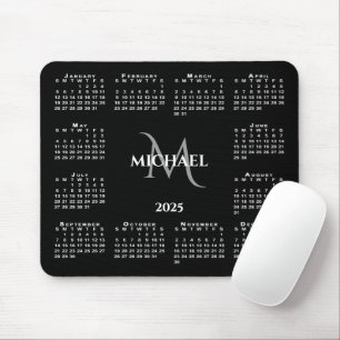 2025 Kalender Chic Monogramm Name auf schwarz Mousepad