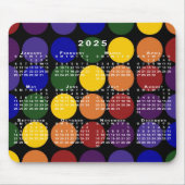 2025 Kalender LGBTQ Rainbow Polka Dots on Black Mousepad (Vorne)