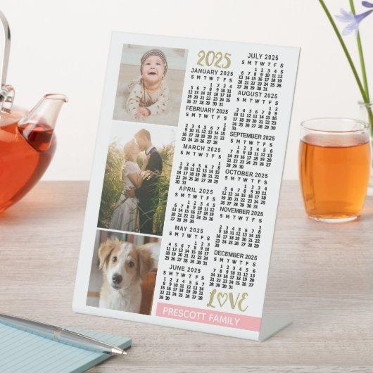 2025 Kalender Rosa Gold Familienfoto Collage Sockelschild (In Situ)