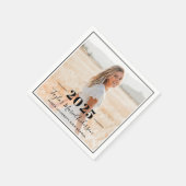 2025 Minimalistisch Black Foto Graduation Party Serviette (Ecke)