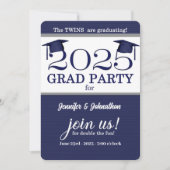 2025 Twin Graduate Blue Pinstripe Foto Abschluss Einladung (Vorderseite)