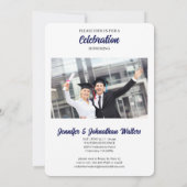 2025 Twin Graduate Blue Pinstripe Foto Abschluss Einladung (Rückseite)