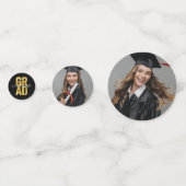 2026 Bold GRAD Gold Foil Stylish Graduation Party Konfetti (Rückseiten)